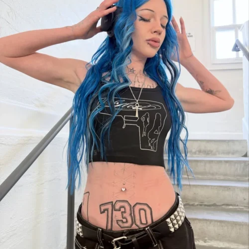 Black Cursive GLOE Logo Crop Top f